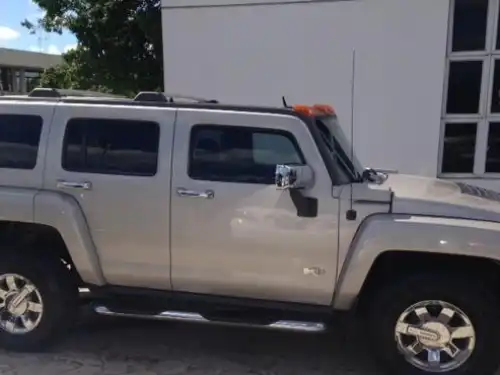 Hummer H32006