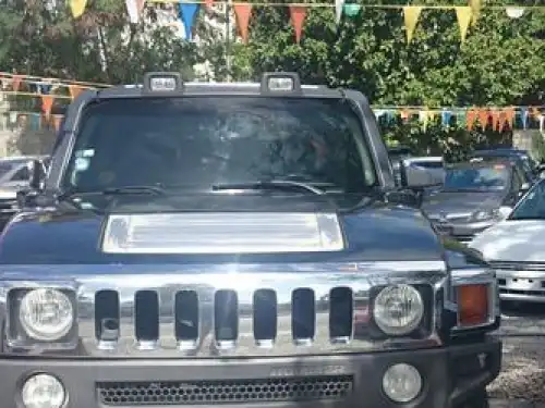 Hummer H32006