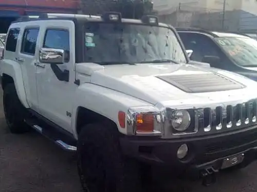 Hummer H32006