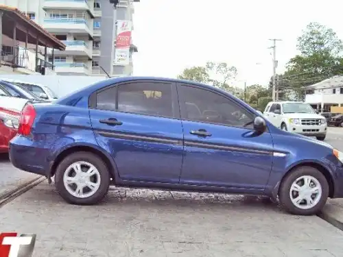 Hyundai Accent 2010