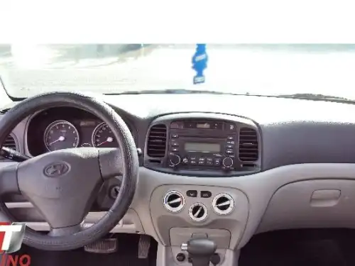 Hyundai Accent 2010