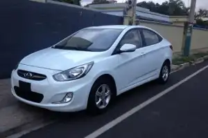 Hyundai Accent 2012 Blanco NUEVECITO 