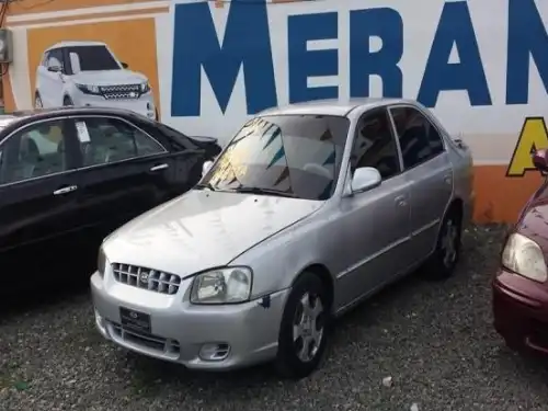 Hyundai Accent2001