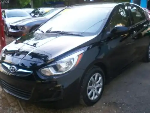 Hyundai Accent2012