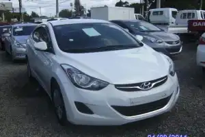 Hyundai Avante M16 2011