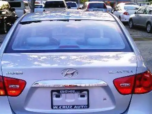 Hyundai Elantra  2009