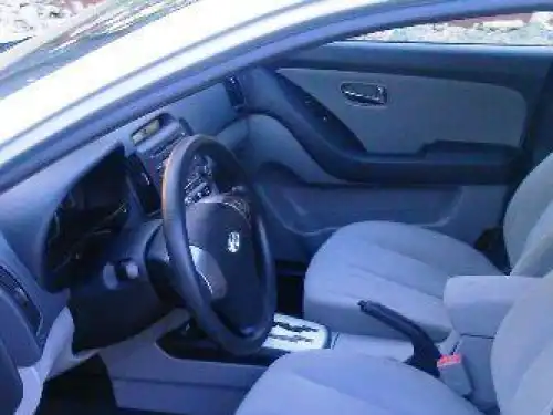 Hyundai Elantra  2009