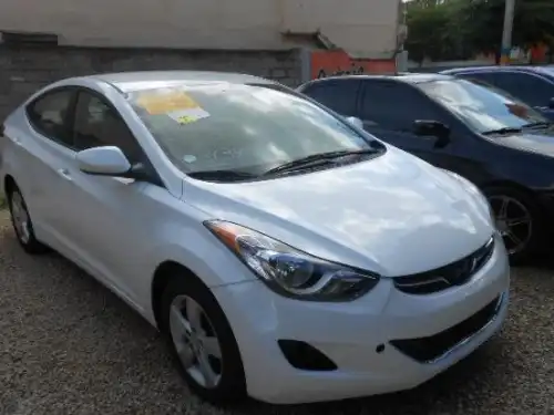 Hyundai Elantra 2012