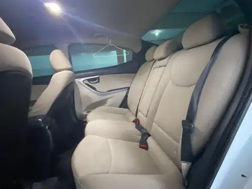 Hyundai Elantra SE 2015