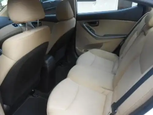 Hyundai Elantra2012