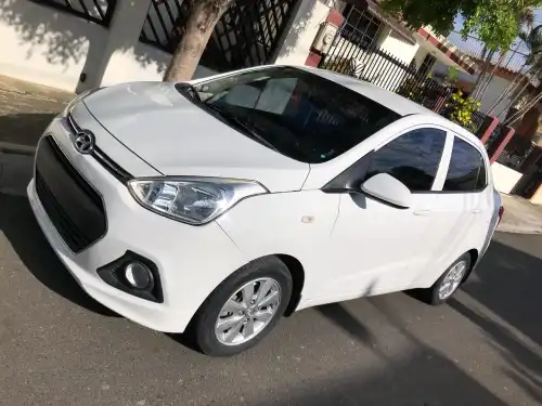 Hyundai Grand I10 Sedan 2017 excelentes condiciones 