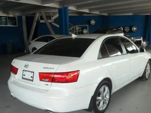 Hyundai Sonata  2009