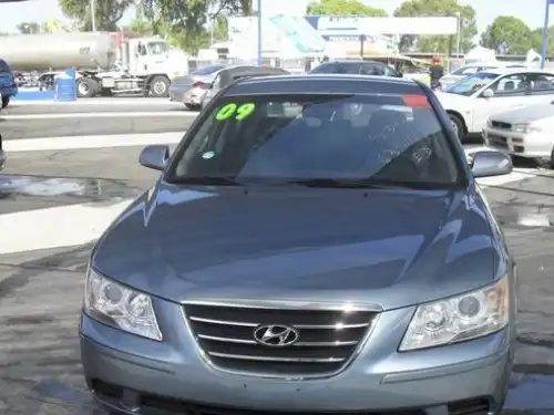 Hyundai Sonata  2009