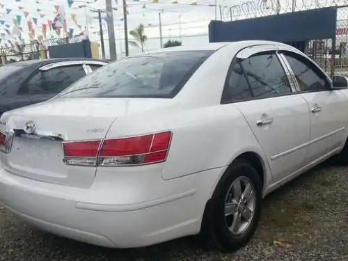 Hyundai Sonata  2009