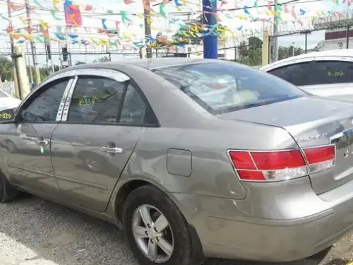 Hyundai Sonata  2009
