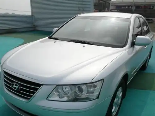 Hyundai Sonata  2010
