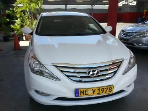 Hyundai Sonata Y-20 2011