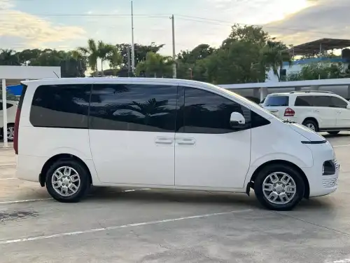 Hyundai Staria 2023