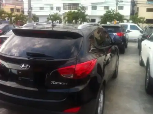 Hyundai Tucson 2011 GLS, Negra, Ver. Americana, Aros 