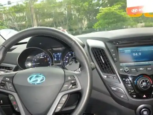 Hyundai Veloster2013