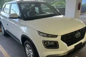Hyundai Venue 2023 Blanca