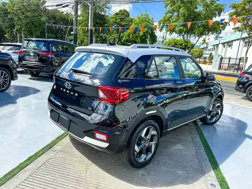 Hyundai Venue 2023 full NUEVA 0KMS