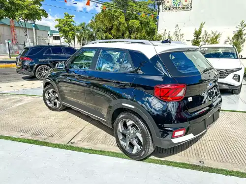 Hyundai Venue 2023 full NUEVA 0KMS