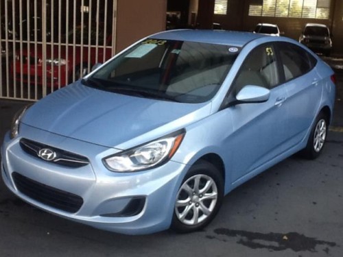 Hyundai Accent 2013 Como Nuevo