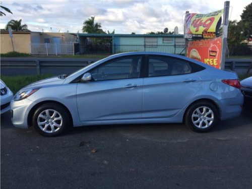 Hyundai Accent,33millas,fullabel original,inm