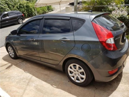 Hyundai accent aut ac 2013 al dia