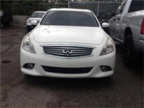 INFINITI G25 2011