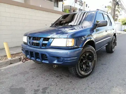 ISUZU RODEO FULL 2004 EN SU LATA 