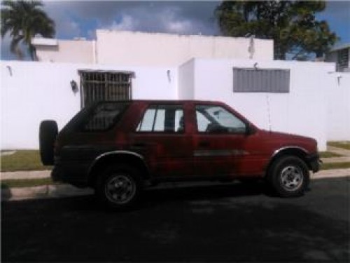 ISUZU RODEO 4 CIL AIRE FRIO BIEN MANTENIDA