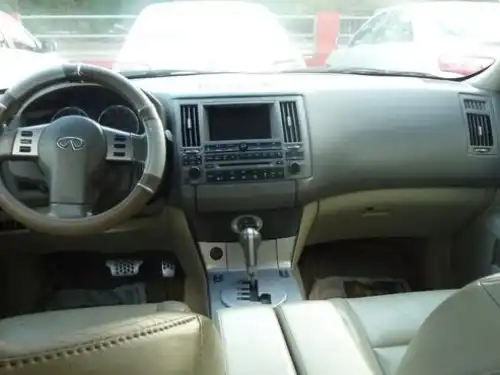 Infiniti FX-35  2005