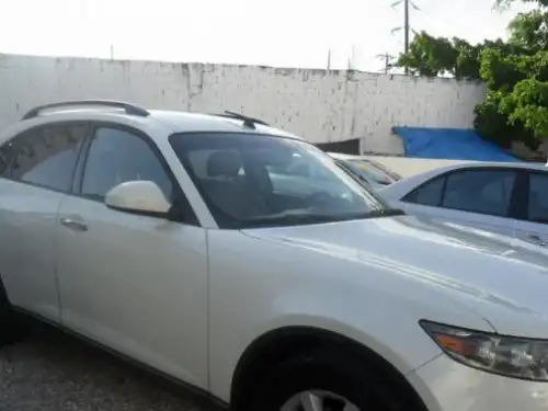 Infiniti FX-35  2006