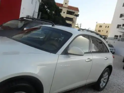 Infiniti FX-35  2006