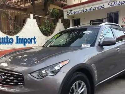 Infiniti FX-35  2009