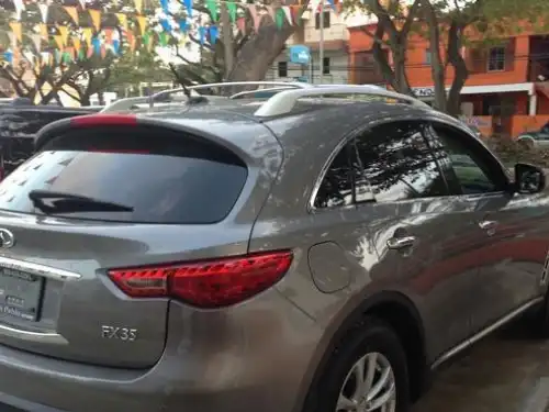 Infiniti FX-35  2009