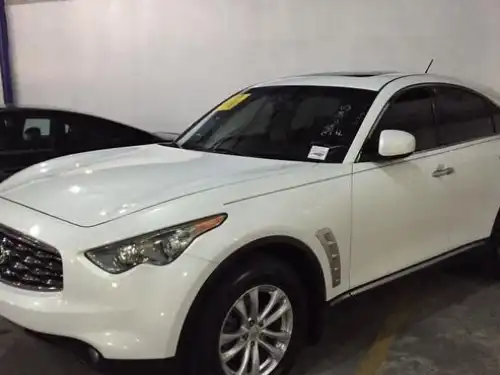 Infiniti FX-35  2009