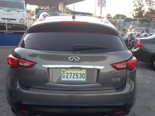 Infiniti FX-35  2011
