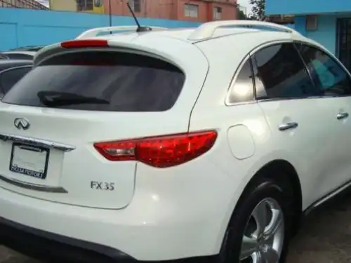 Infiniti FX-35  2011