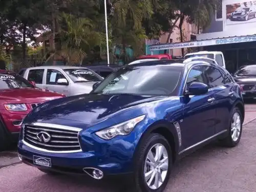 Infiniti QX-70  2015