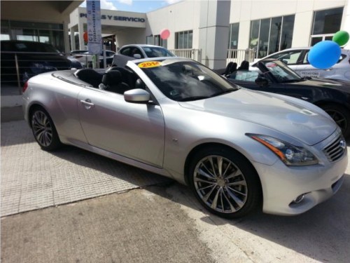 Infiniti Q60 Convertible Solo 11,k millas