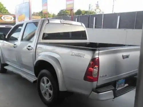 Isuzu DMAX  2009
