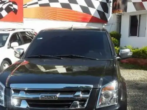 Isuzu DMAX  2012