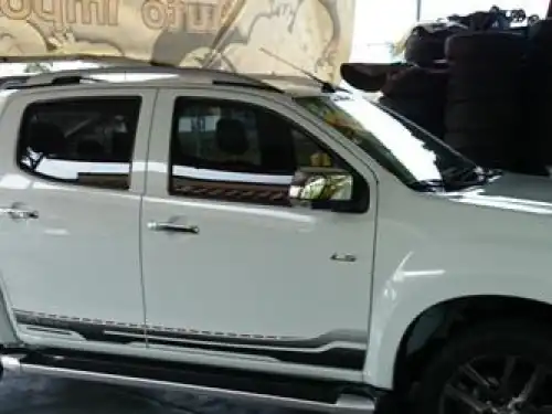 Isuzu DMAX  2014