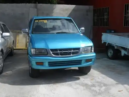 Isuzu KB 2000