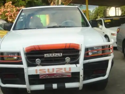 Isuzu Kb  2000