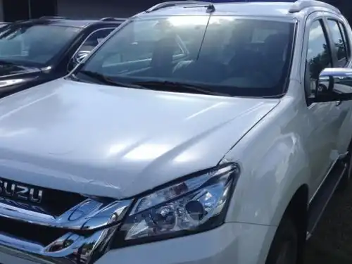 Isuzu Mux  2015