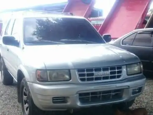 Isuzu Rodeo  1999